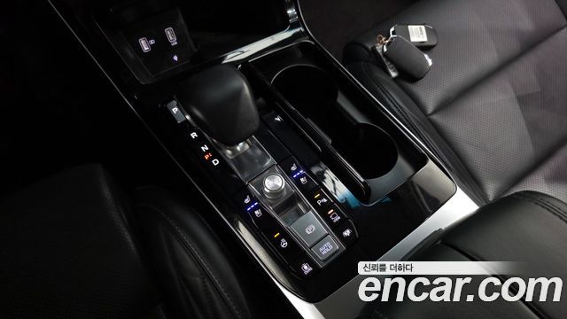Kia K7 Premier 3.0 GDI Signature 2020 — фото 9
