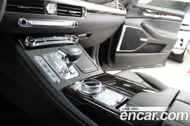 Genesis G90 3.8 AWD Luxury 2019 — фото 19