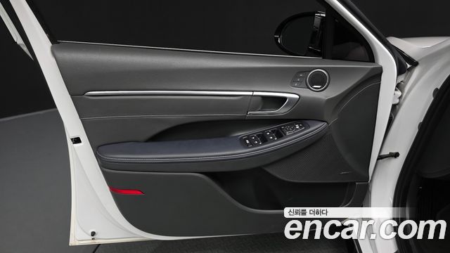Hyundai Sonata (DN8) 2.0 Inspiration 2022 — фото 30