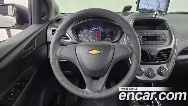 Chevrolet Spark LS 2019 — фото 13