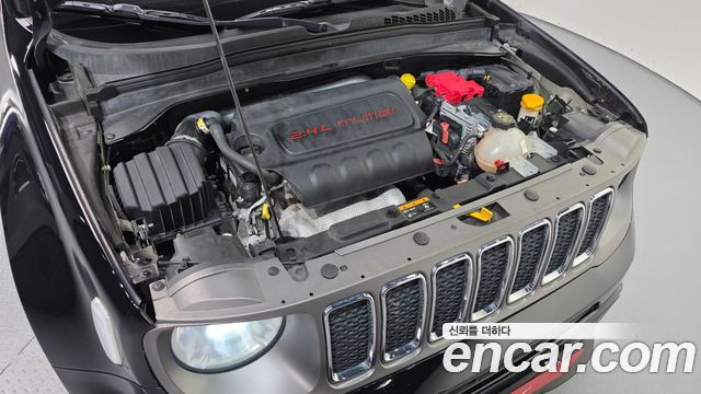 Jeep Renegade 2.4 Limited 2019 — фото 6