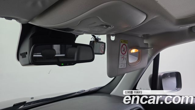 Jeep Renegade 2.4 Limited 2019 — фото 19