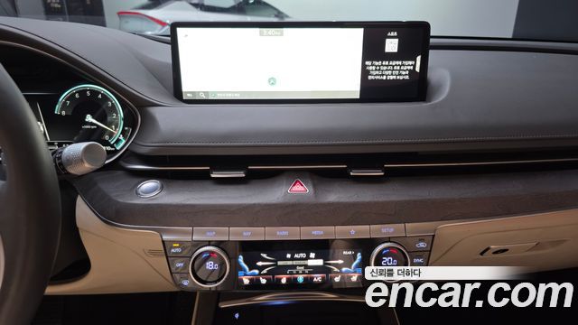 Genesis G80 (RG3) Gasoline 2.5 Turbo AWD 2022 — фото 17