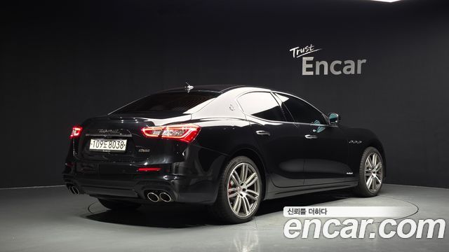 Maserati Ghibli 3.0 Diesel GranSport 3rd 2018 — фото 2