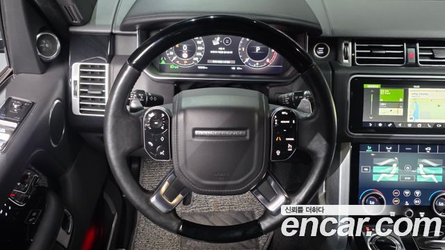 Land Rover Range Rover (IV) 4.4 SDV8 AB DIESEL 2018 — фото 13