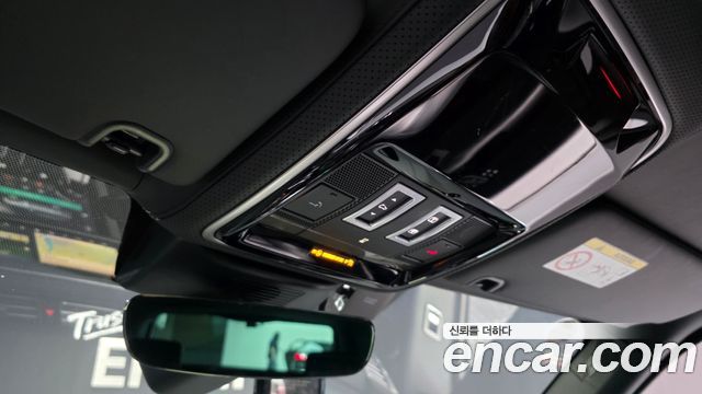 Land Rover Range Rover (IV) 4.4 SDV8 AB DIESEL 2018 — фото 29