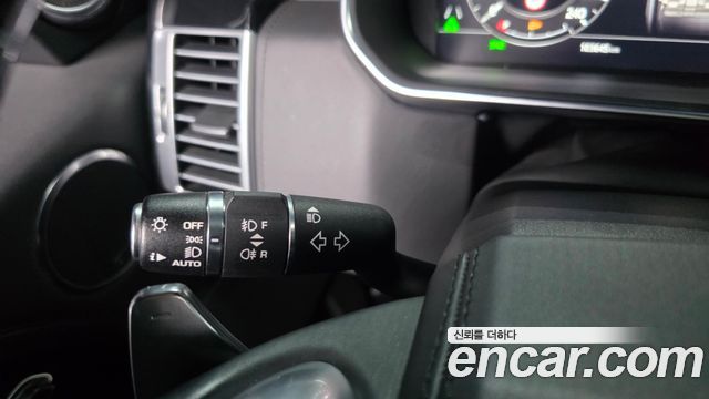 Land Rover Range Rover (IV) 4.4 SDV8 AB DIESEL 2018 — фото 35