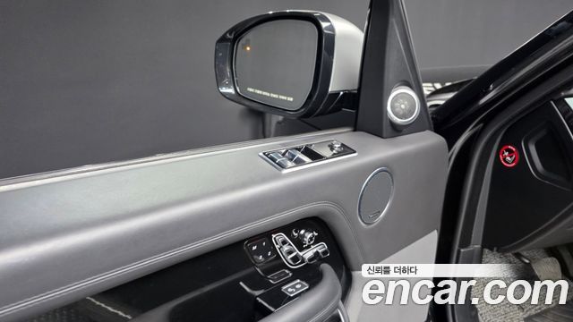 Land Rover Range Rover (IV) 4.4 SDV8 AB DIESEL 2018 — фото 37