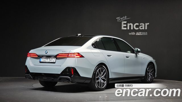 BMW 5 Series (G60) 520i M Sport 2024 — фото 2