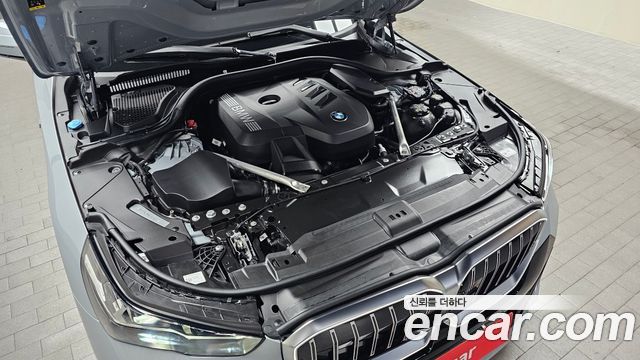 BMW 5 Series (G60) 520i M Sport 2024 — фото 6