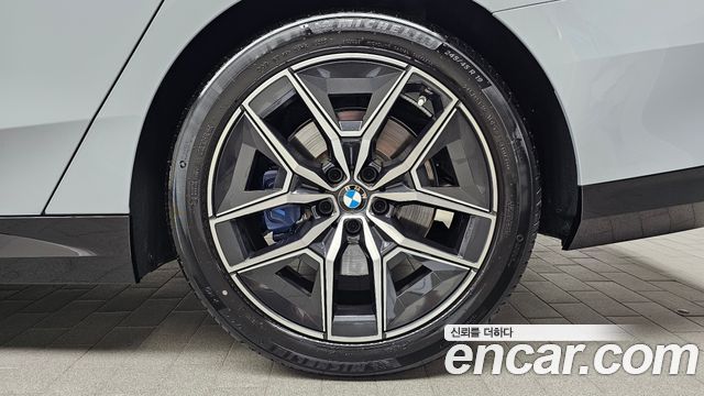 BMW 5 Series (G60) 520i M Sport 2024 — фото 21