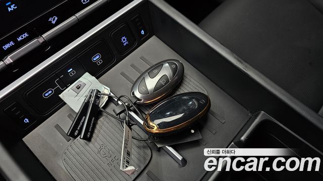 Hyundai Santa Fe (MX5) HEV 1.6 2WD Calligraphy 2024 — фото 31