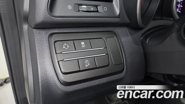 KG Mobility (SsangYong) Tivoli Air Diesel IX 2WD 2019 — фото 12
