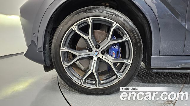BMW X6 (G06) xDrive40i M Sport 2021 — фото 5