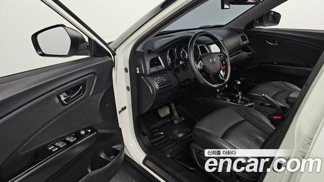 KG Mobility (SsangYong) Tivoli LX 2WD 2017 — фото 10