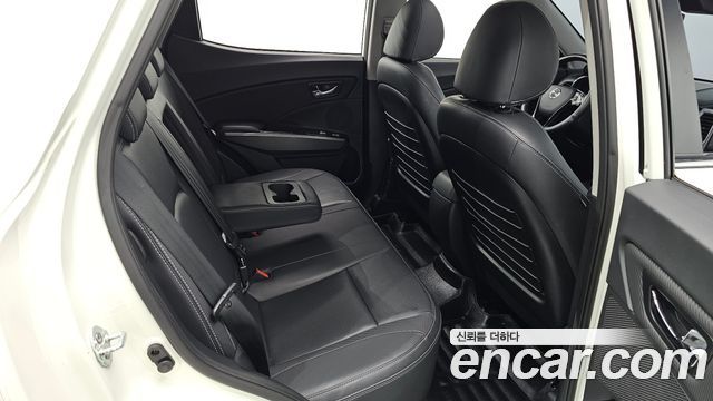 KG Mobility (SsangYong) Tivoli LX 2WD 2017 — фото 11