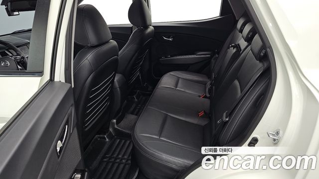 KG Mobility (SsangYong) Tivoli LX 2WD 2017 — фото 12