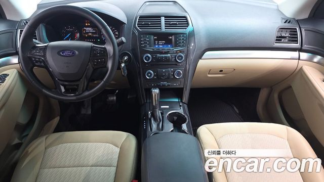 Ford Explorer 3.5 Limited 2WD 2016 — фото 7