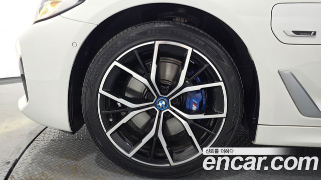 BMW 5 Series (G30) 530e M Sport 2022 — фото 5