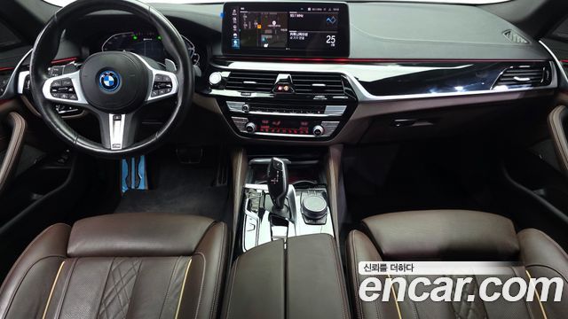 BMW 5 Series (G30) 530e M Sport 2022 — фото 7