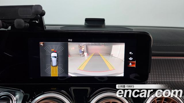 Mercedes-Benz EQB (X243) EQB300 4MATIC Electric Art 2024 — фото 15