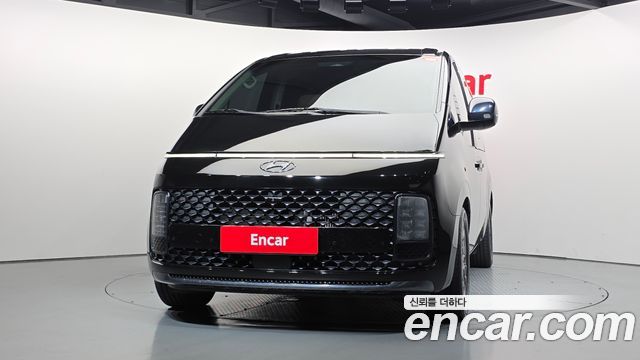 Hyundai Staria 4WD Lounge 9-Seater Inspiration 2023 — фото 3