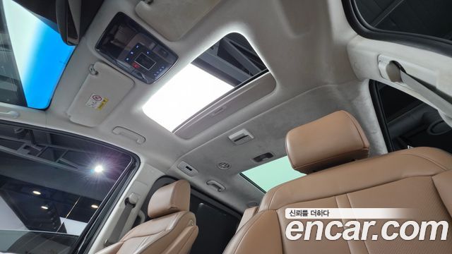 Hyundai Staria 4WD Lounge 9-Seater Inspiration 2023 — фото 11