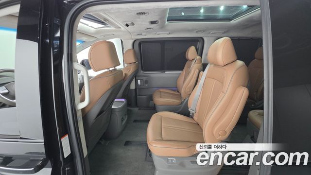 Hyundai Staria 4WD Lounge 9-Seater Inspiration 2023 — фото 16