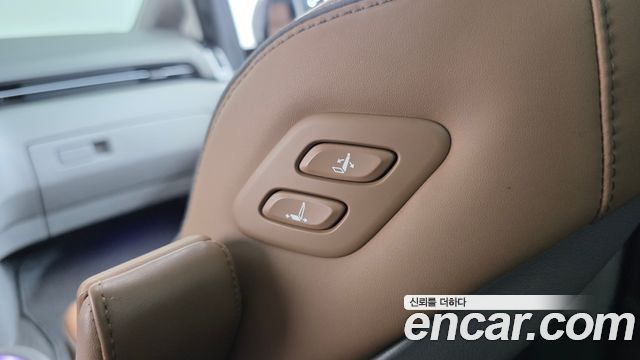 Hyundai Staria 4WD Lounge 9-Seater Inspiration 2023 — фото 18