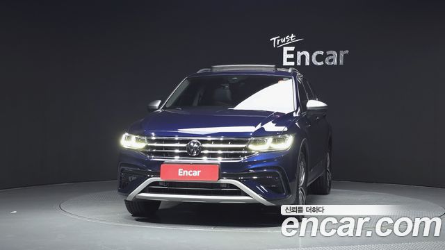 Volkswagen Tiguan Allspace 2.0 TSI Prestige 2023 — фото 3