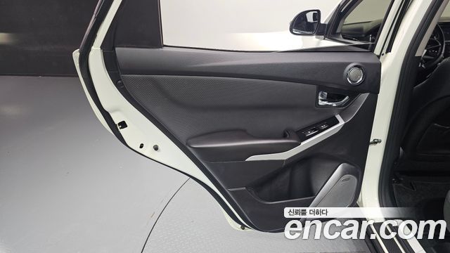 KG Mobility (SsangYong) Style Korando C 2.2 DX 2WD 2018 — фото 25