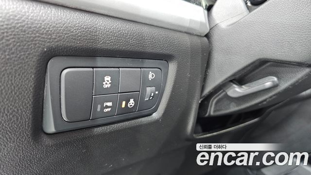KG Mobility (SsangYong) Style Korando C 2.2 DX 2WD 2018 — фото 28