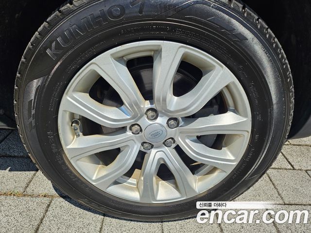 Land Rover Range Rover Evoque 2.0 TD4 SE 2016 — фото 4