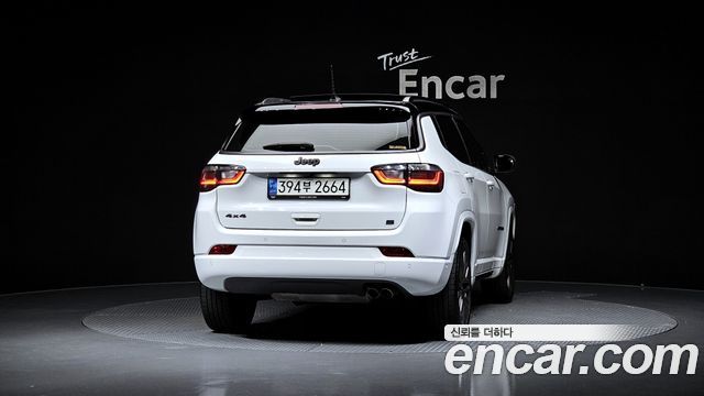 Jeep Compass (II) S 2.4 AWD 2022 — фото 4