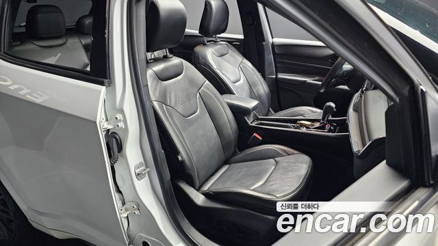 Jeep Compass (II) S 2.4 AWD 2022 — фото 16