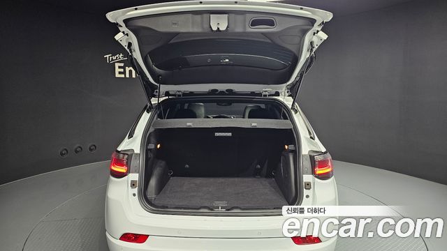Jeep Compass (II) S 2.4 AWD 2022 — фото 24