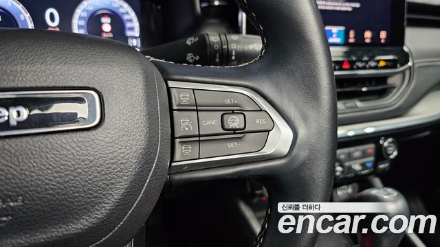 Jeep Compass (II) S 2.4 AWD 2022 — фото 34