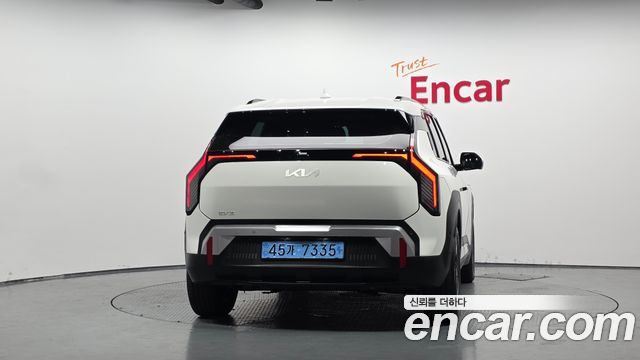 Kia EV3 Long Range 2WD AIr 2026 — фото 4