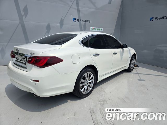 Infiniti Q70 3.0d 2015 — фото 3