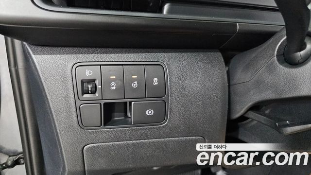 Hyundai Staria Cargo 3-Seater Modern 2023 — фото 15