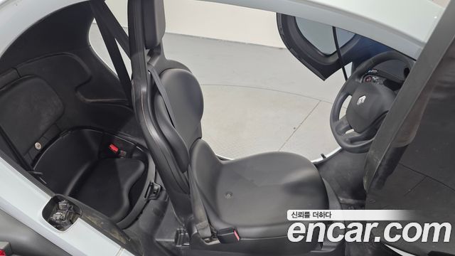 Renault Korea Twizy Life(2-Seater) 2020 — фото 12