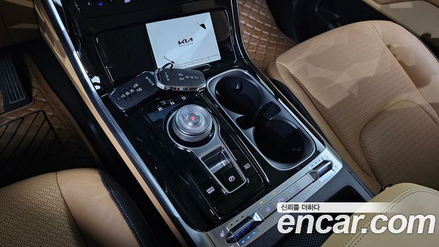 Kia Carnival (IV) Gasoline 9-Seater Noblesse 2023 — фото 9