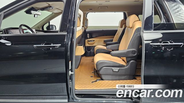 Kia Carnival (IV) Gasoline 9-Seater Noblesse 2023 — фото 12