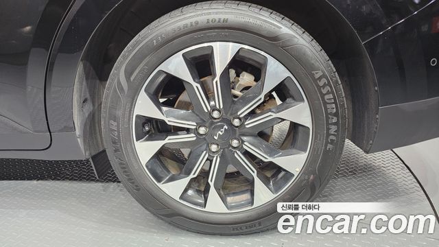 Kia Carnival (IV) Gasoline 9-Seater Noblesse 2023 — фото 21