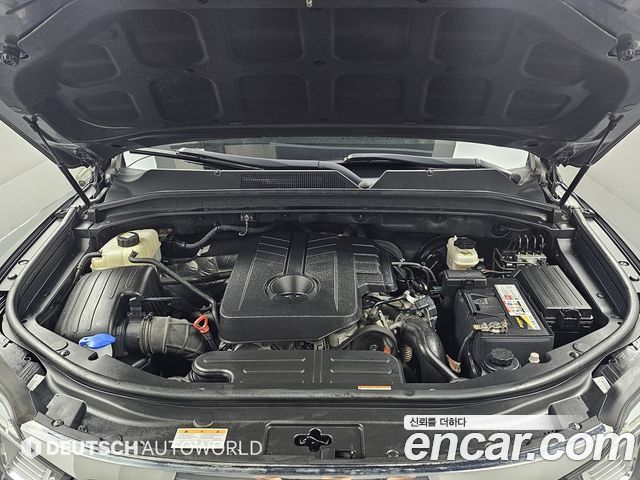 KG Mobility (SsangYong) Rexton Sports Khan Diesel 2.2 4WD Professional S (5-Link) 2019 — фото 6