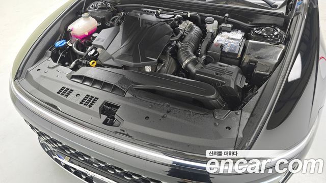 Hyundai Grandeur (GN7) 3.5 Gasoline 2WD Exclusive 2023 — фото 6