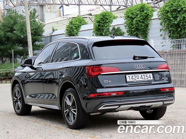 Audi Q5 (FY) 40 TDI Quattro 2021 — фото 3