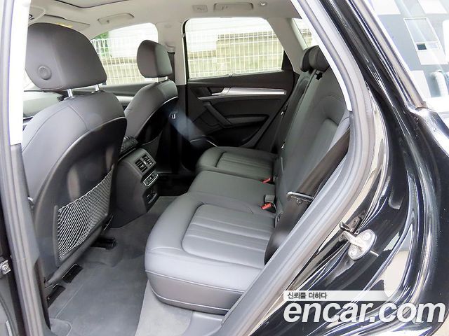 Audi Q5 (FY) 40 TDI Quattro 2021 — фото 6
