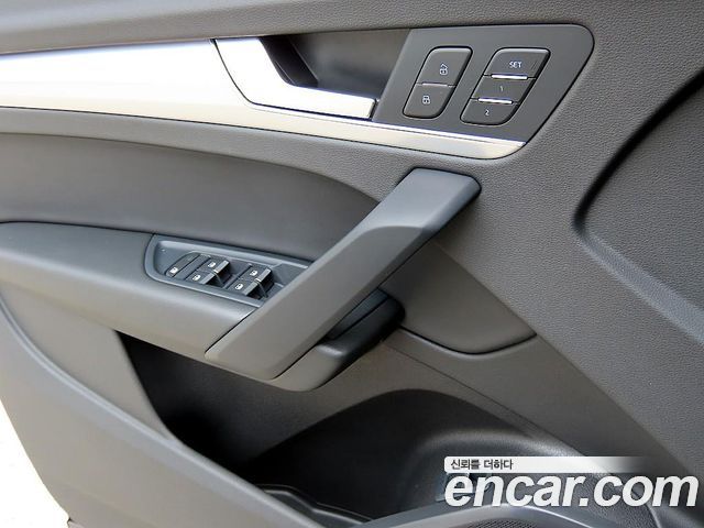 Audi Q5 (FY) 40 TDI Quattro 2021 — фото 15