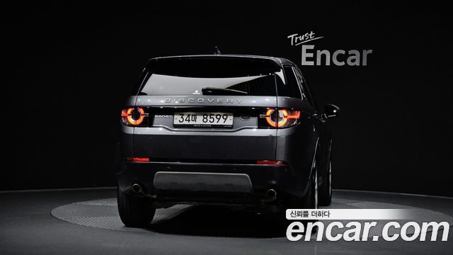 Land Rover Discovery Sport 2.0 TD4 SE 2017 — фото 4